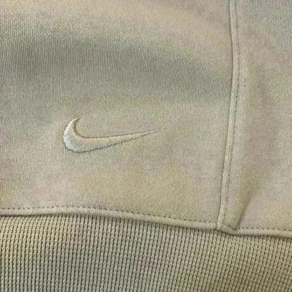 Nike Fit Dry Golf Vest Men’s Size M nice jersey knit fabric neutral beige v-neck - Picture 5 of 9